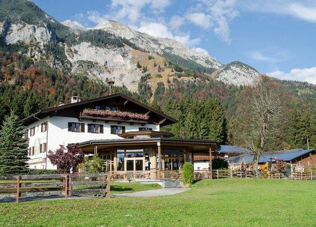 Gasthof-Rechenhof-Sommer.jpg