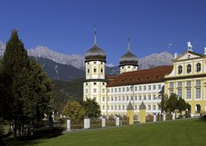 Zisterziensertift-Stams.jpg