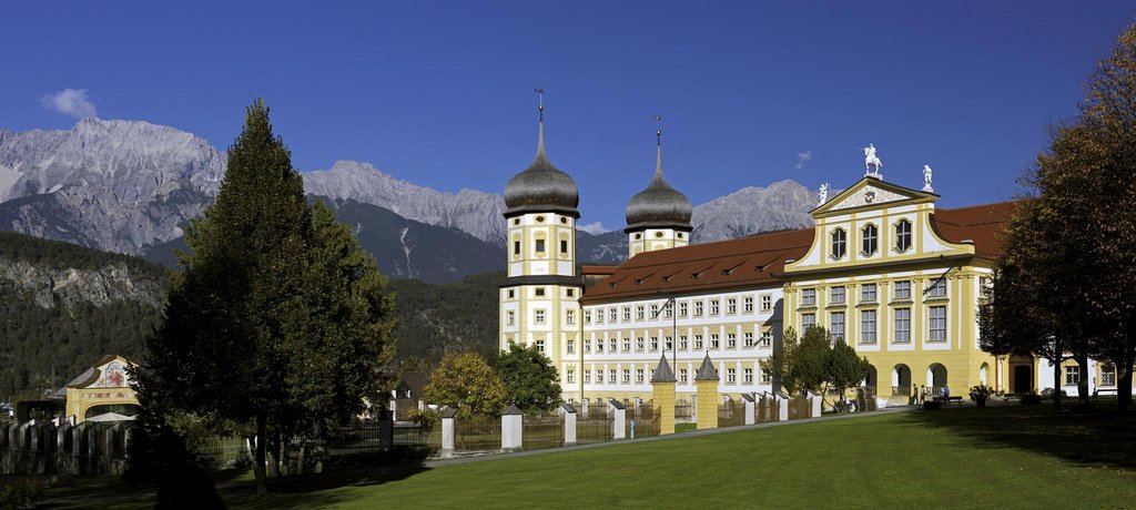 # INNSBRUCK - KULTUR & NATUR