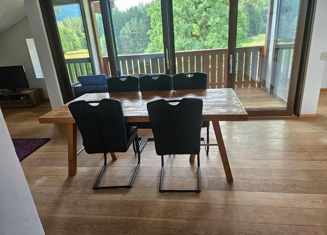 Apartment-Eichhof-2.jpg