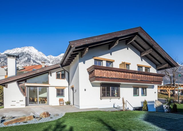 Landhaus-Plainer-Impression-Sommer.jpg