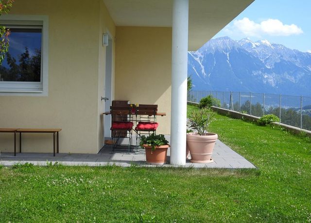 Ferienwohnung-Barbara-Terrasse-mit-Garten.jpg